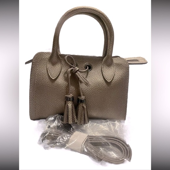 Jessica Simpson Bronze Tassel Purse new without tags - Picture 3 of 7